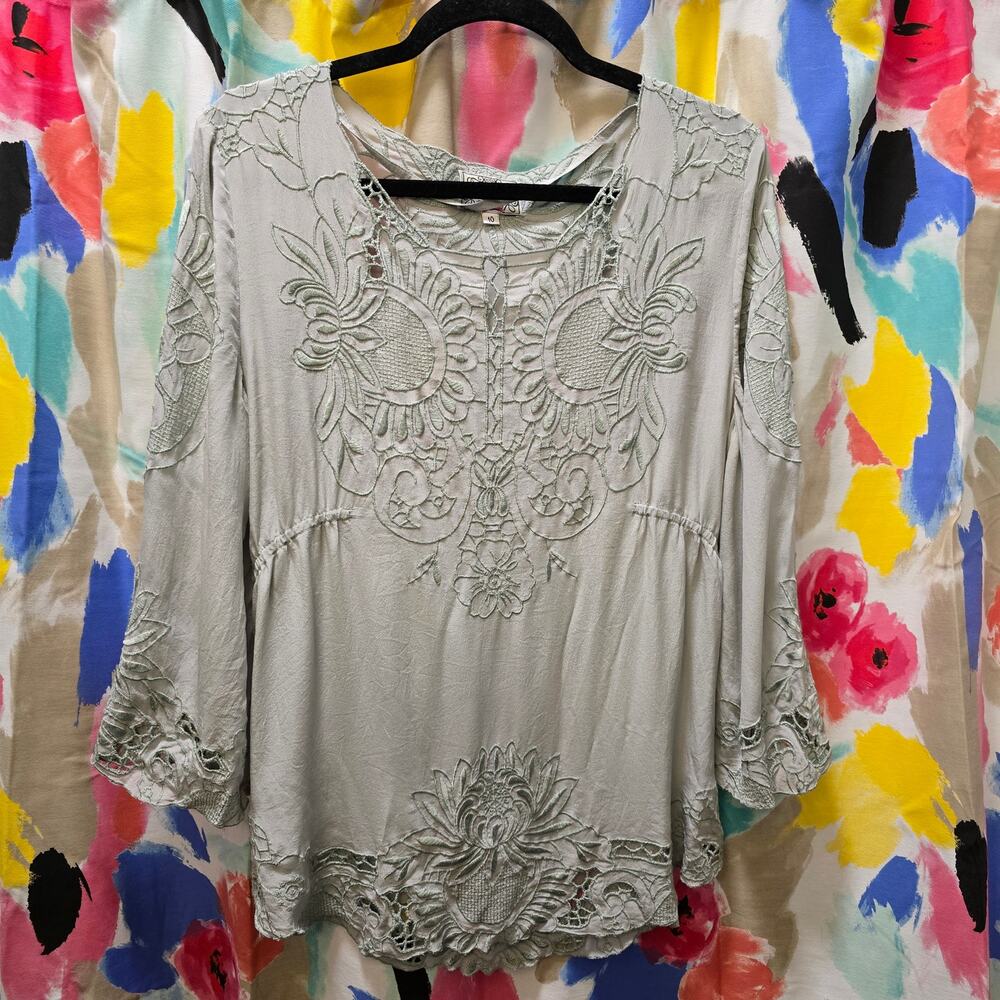 Baraschi 100% silk green floral embroidered lace 3/4 wide sleeves round neck 10